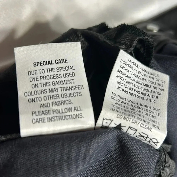 Y2K vtg black women pleather pants size 10 P.
Academia ,goth 
,Whimsigoth,club - Picture 16 of 17